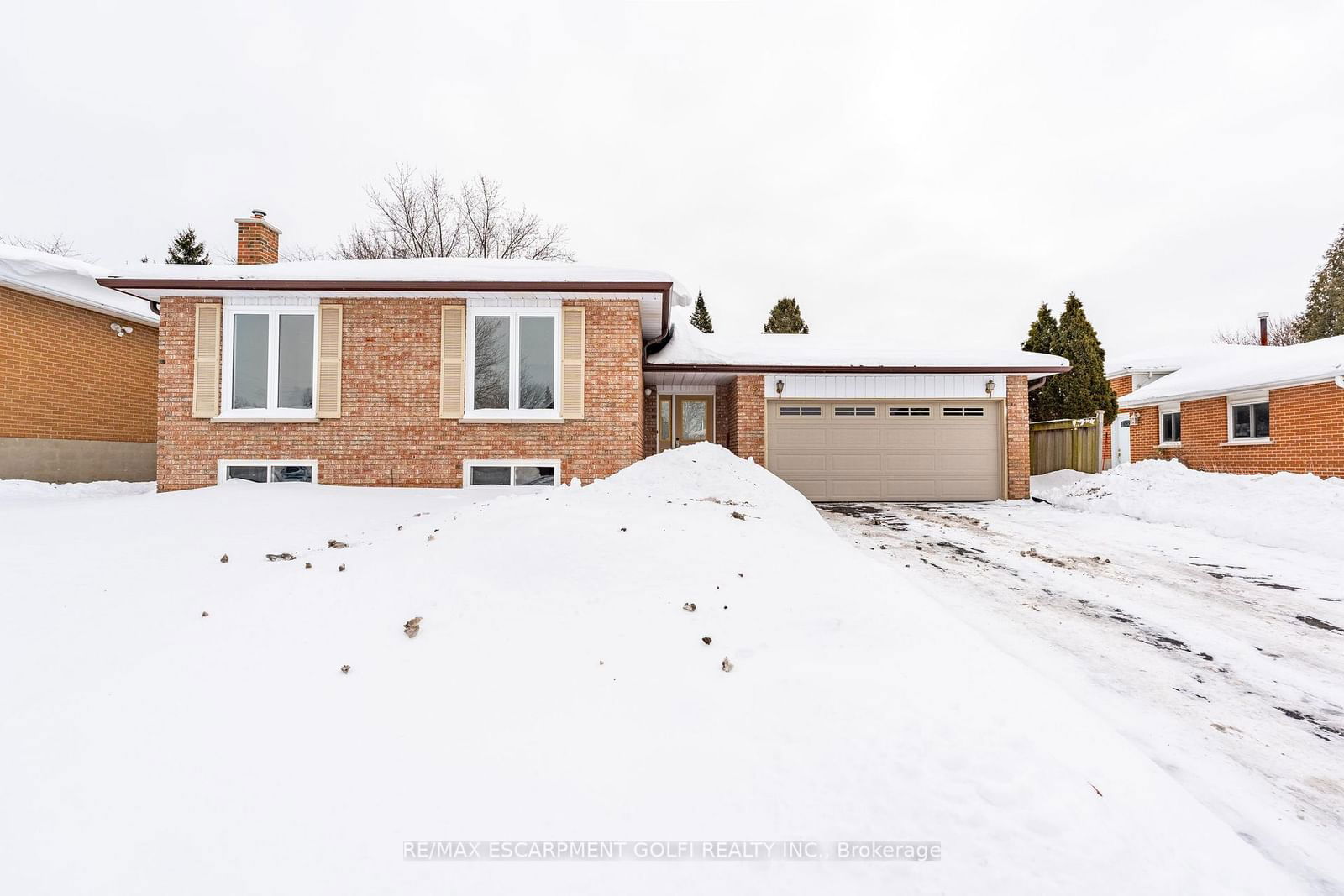 Detached House sold at 12 Ashdale Court, Hamilton, Waterdown, L0R 2H3 - MLS: X11980856