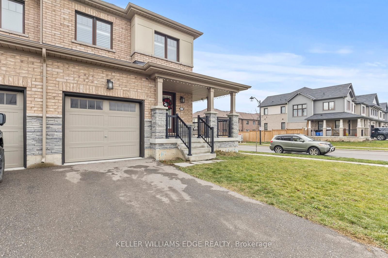 Townhouse for sale at 3 Pagebrook Crescent, Hamilton, Stoney Creek Mountain, L8J 0K7 - MLS: X11980883