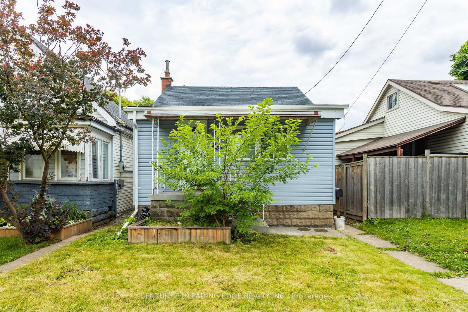 Listing Image 3