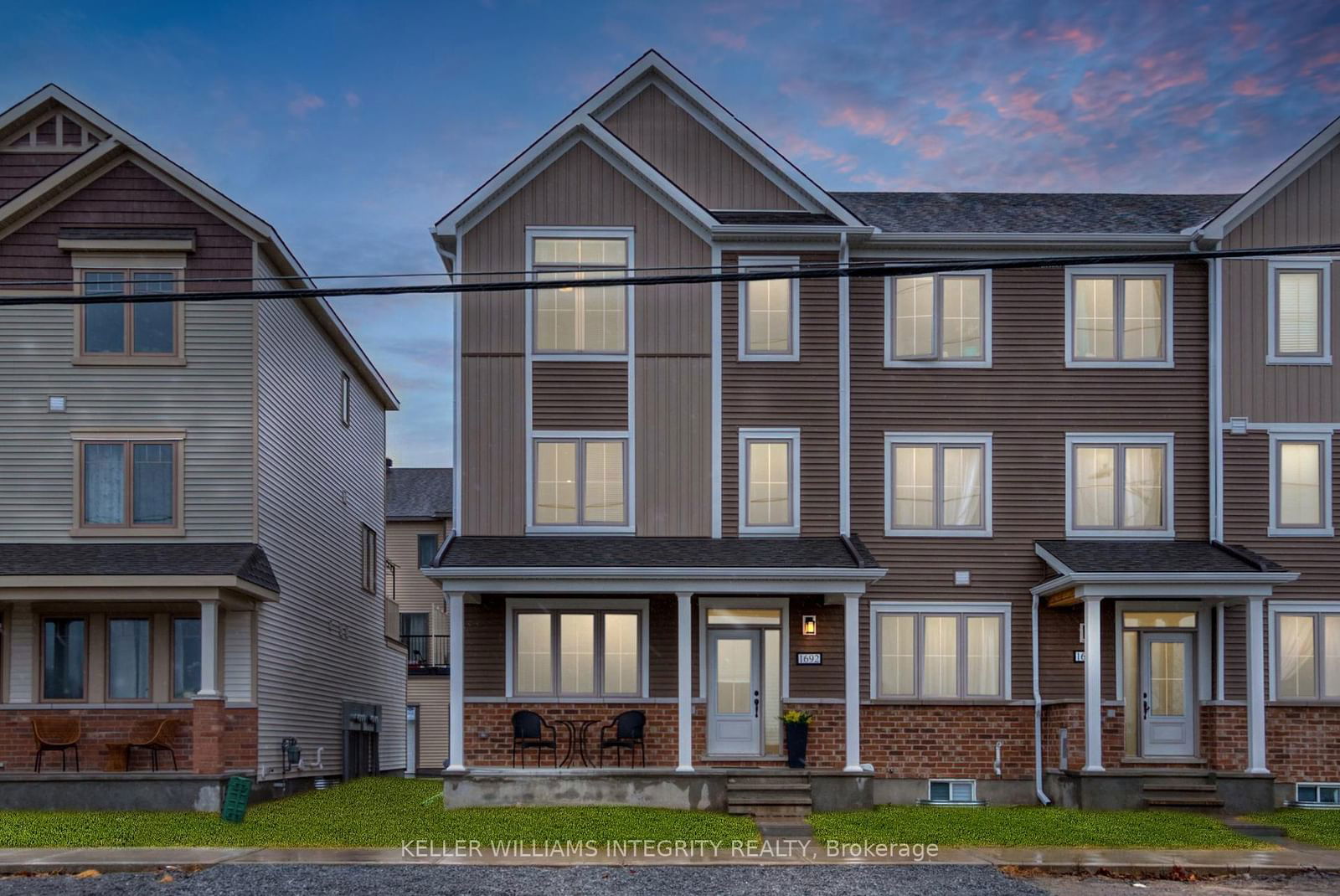 Townhouse for sale at 1692 Maple Grove Road, Stittsville - Munster - Richmond, 8211 - Stittsville (North), K2S 2R3 - MLS: X11980980