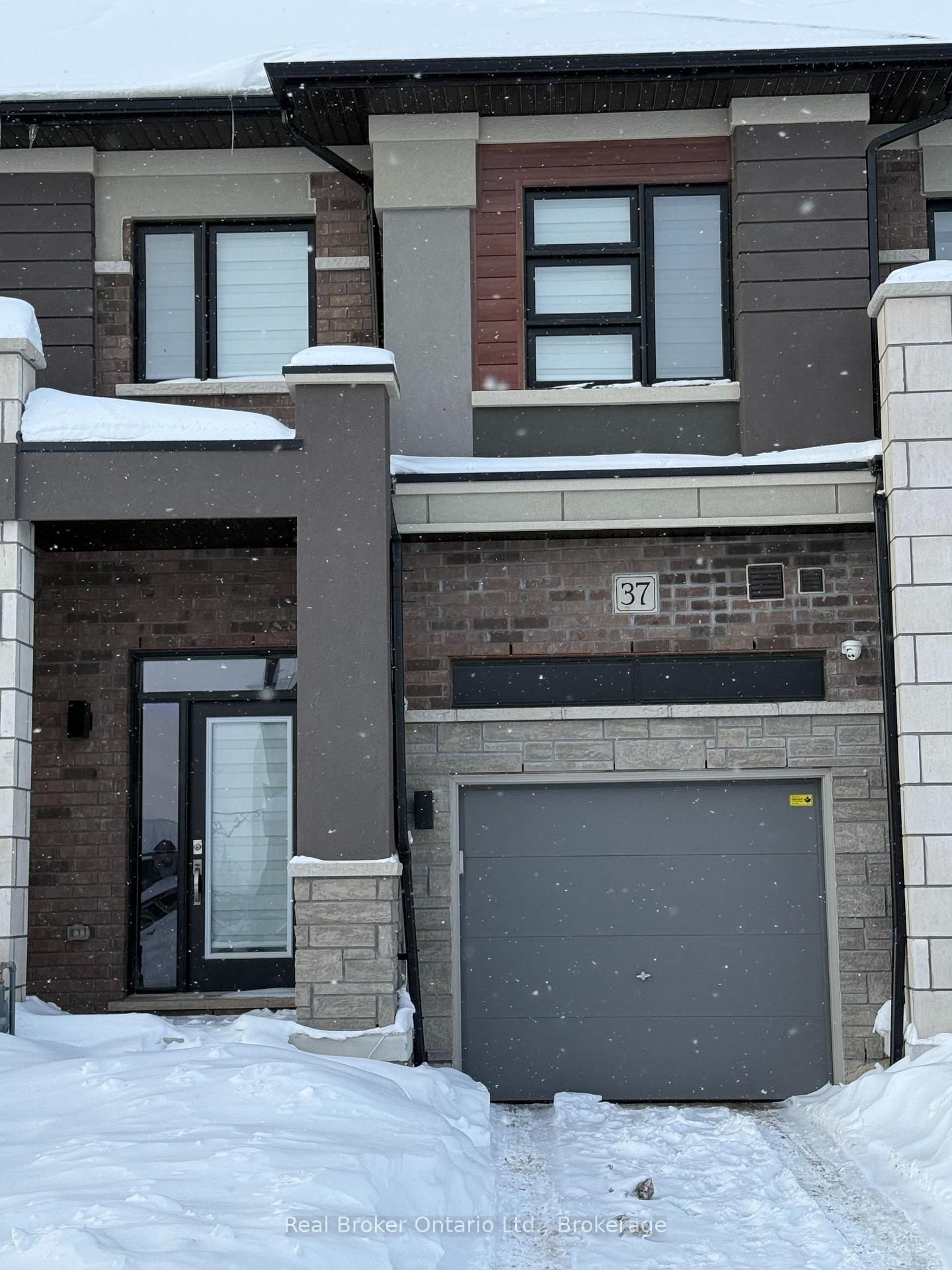 Townhouse for sale at 37 George Brier Drive, Brant, Paris, N3L 3Z9 - MLS: X11981070