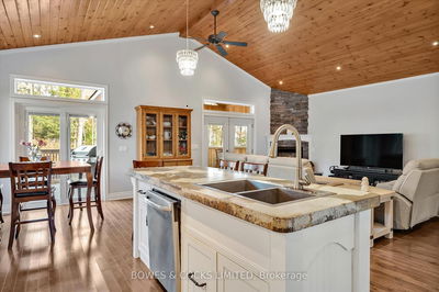 9 Phillips Crt, Trent Lakes - Trent Lakes image-0-4
