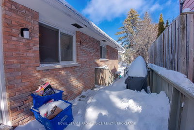 782 Cedarwood Dr, Kingston - City Northwest image-0-2