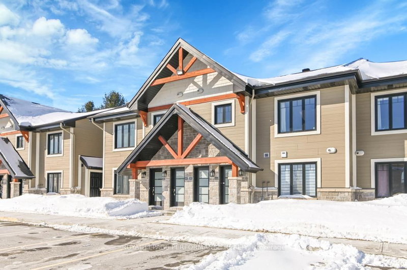 202 - 83 St Moritz Tr, Russell, K0A 1W0 | Image 2