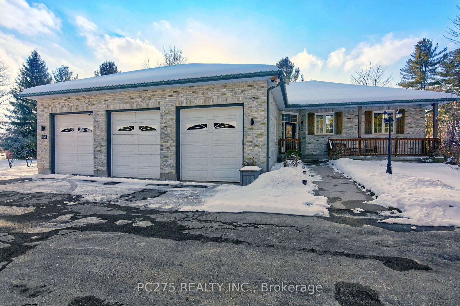 Building at 1163 Crumlin Sideroad, London, East J