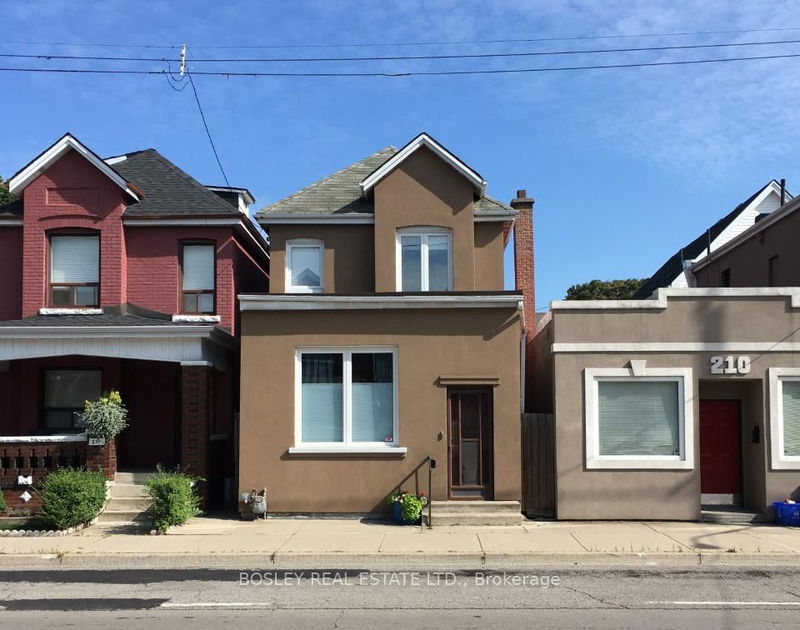 home for sale on 212 Sherman Avenue N