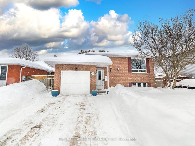 257 Country Hill Dr, Kitchener -  image-0-0