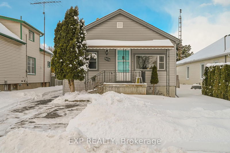 5425 Cedar St, Niagara Falls - 211 - Cherrywood image-0-0