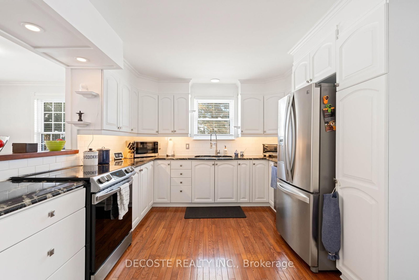 Listing Image 14