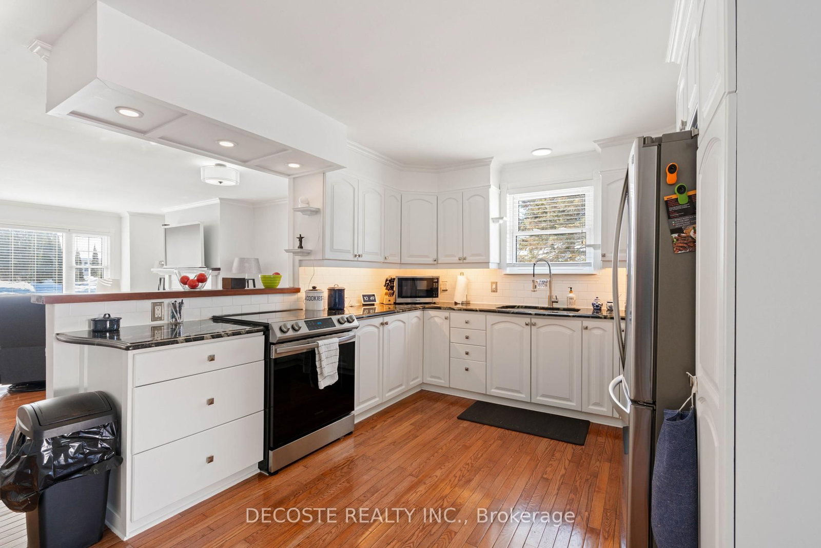 Listing Image 15