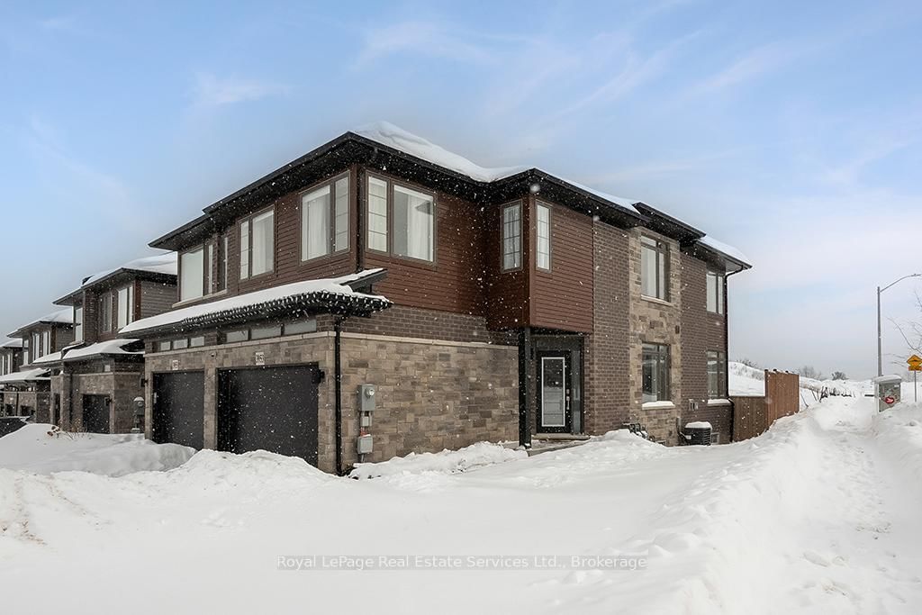 Townhouse sold at 3953 Crown Street, Lincoln, 982 - Beamsville, L3J 0T1 - MLS: X11982171