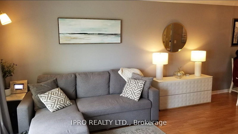 Main & 2nd Flr - 14 Canterbury Dr, St. Catharines, L2P 3M7 | Image 3