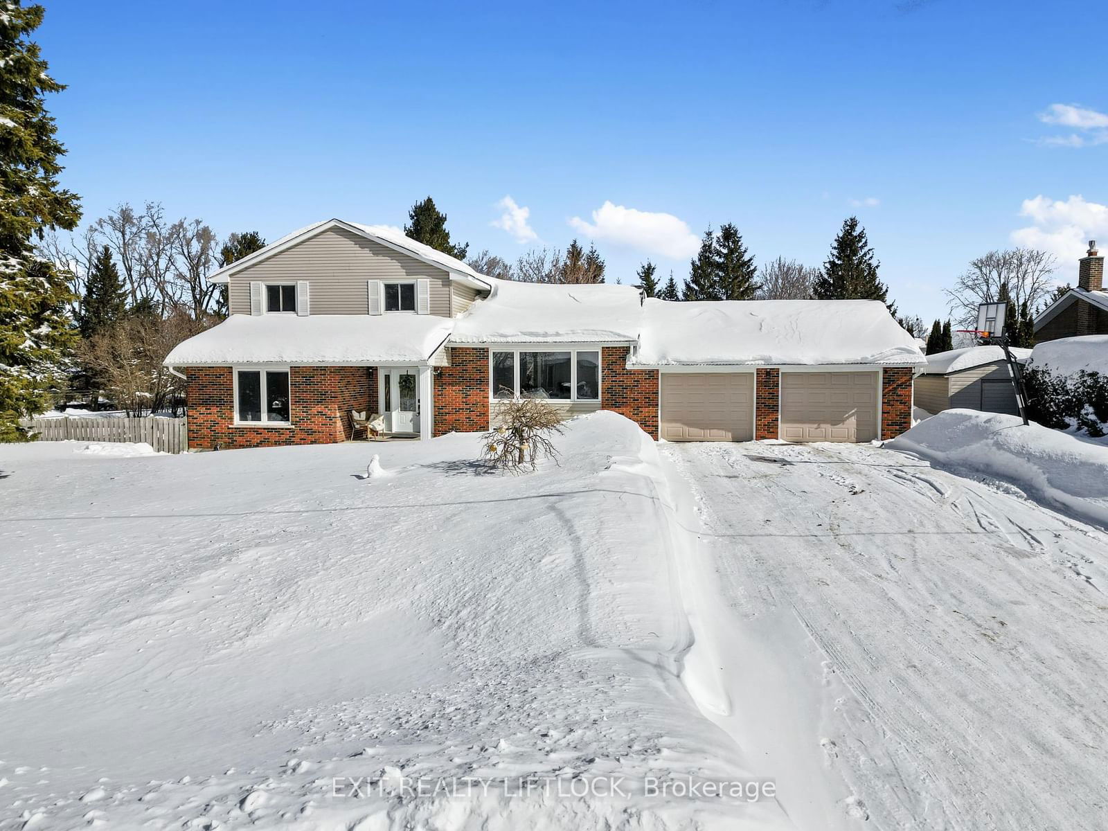 Detached House for sale at 261 Carolyn Avenue, Smith-Ennismore-Lakefield, Rural Smith-Ennismore-Lakefield, K9J 6X4 - MLS: X11982285