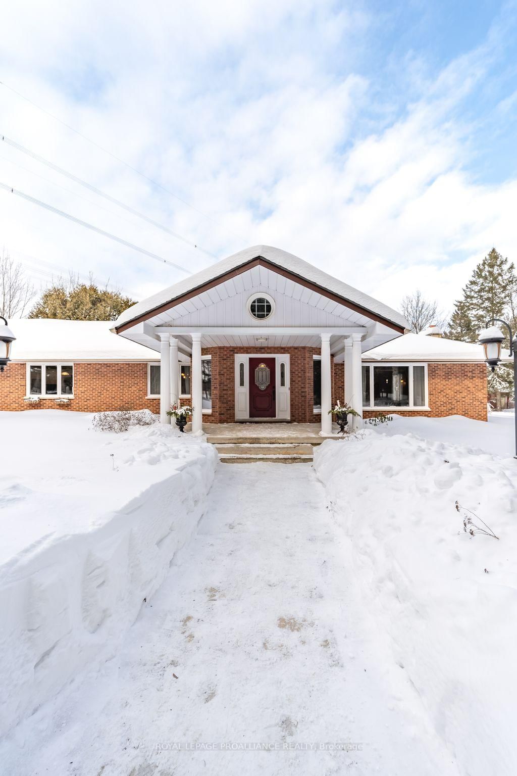 Detached House for sale at 5605 County Road 10, Port Hope, Rural Port Hope, L1A 3V8 - MLS: X11982363