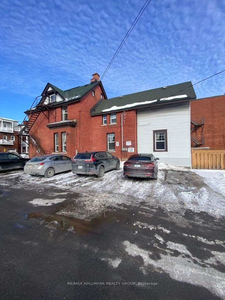 Listing Image 7