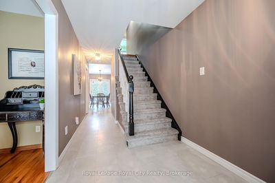 12 Aspenwood Pl, Guelph - Parkwood Gardens image-0-3