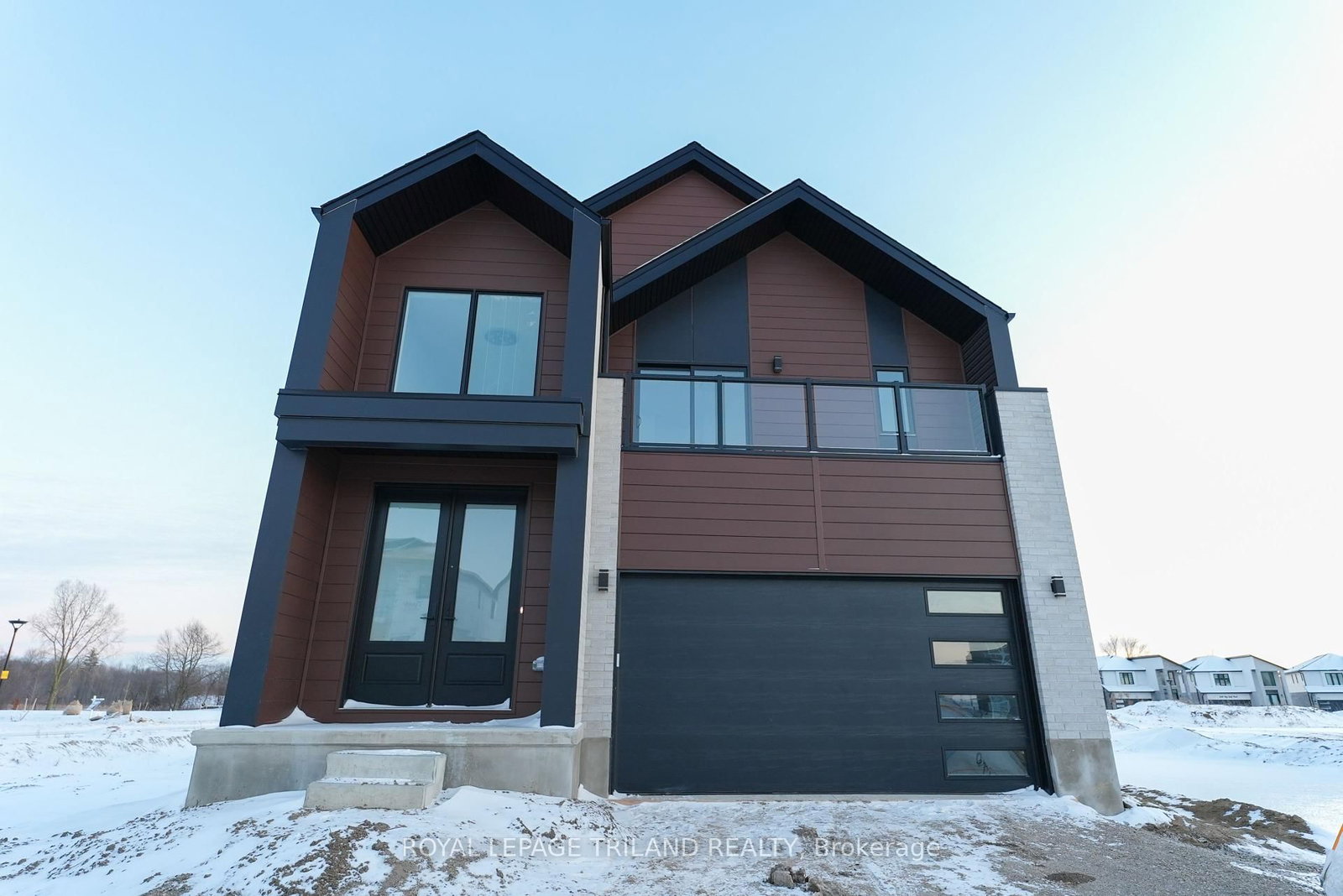 3915 BIG LEAF Trail, London South