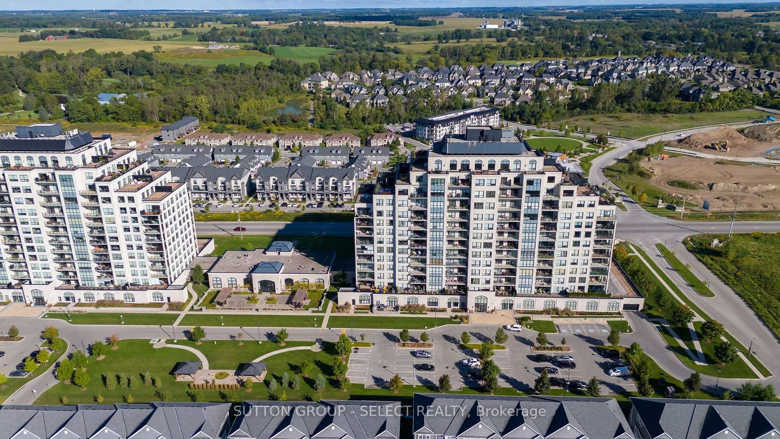 Condo for sale at 810-240 Villagewalk Boulevard, London, North R, N6G 0P6 - MLS: X11982974