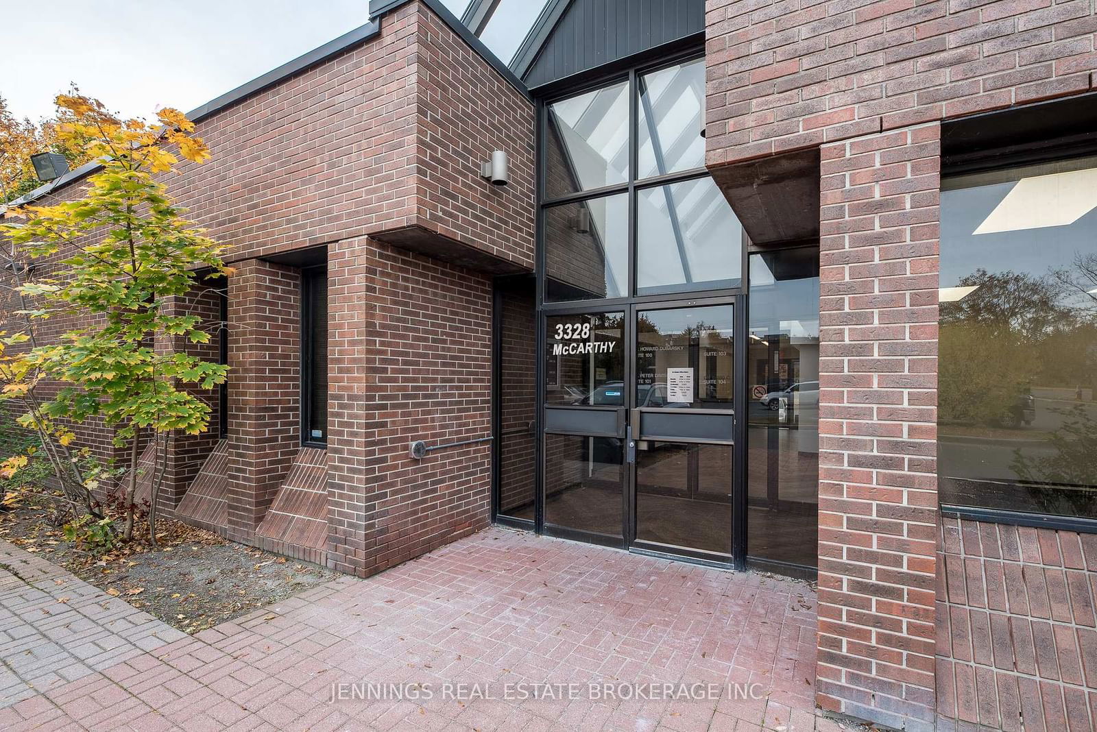 Building at 3328 McCarthy Road, Ottawa, Hunt Club