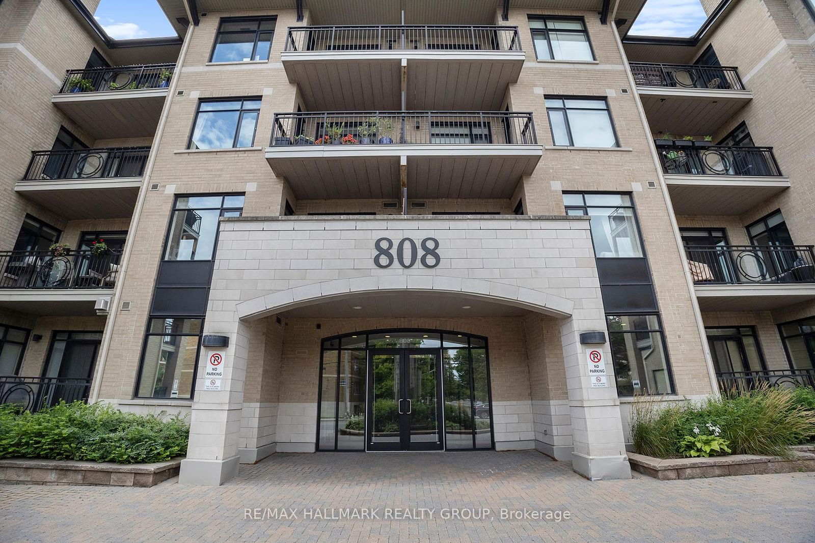 Condo for sale at 105-808 Bronson Avenue, Dows Lake - Civic Hospital and Area, 4501 - Dows Lake, K1S 5A4 - MLS: X11983074