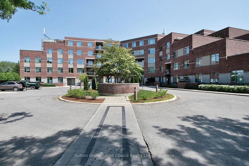 Unit 204 — 400 Romeo St, Stratford - Stratford image-0-0