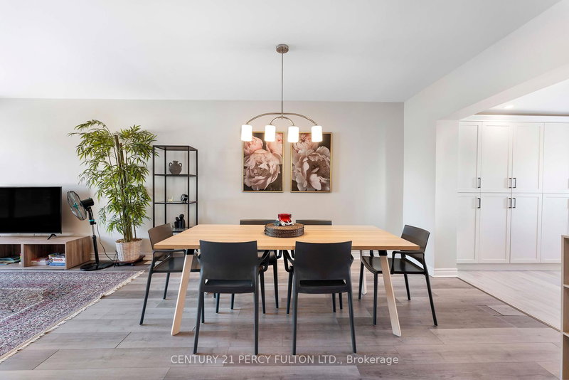 111 Melrose Ave N, Hamilton, L8L 6X4 | Image 2