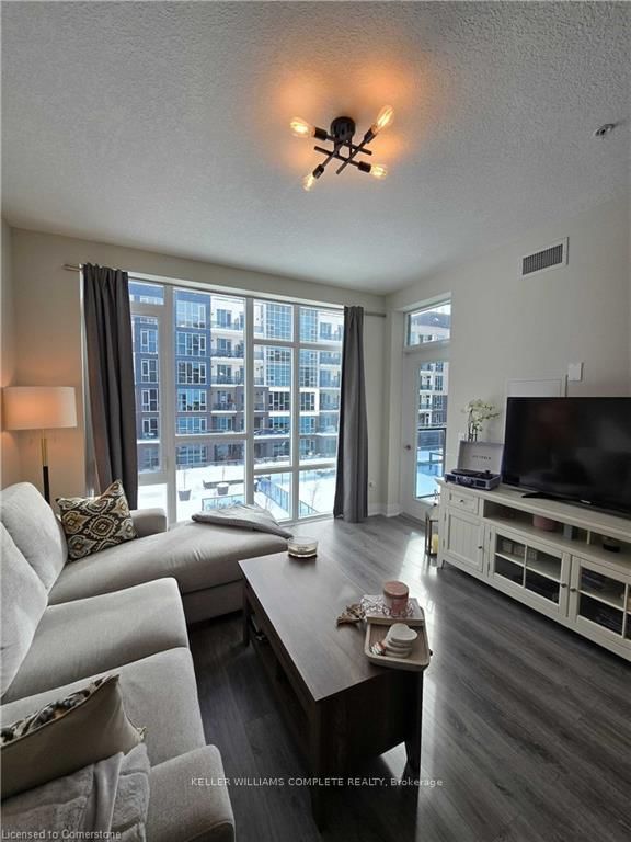 344 - 16 CONCORD Place