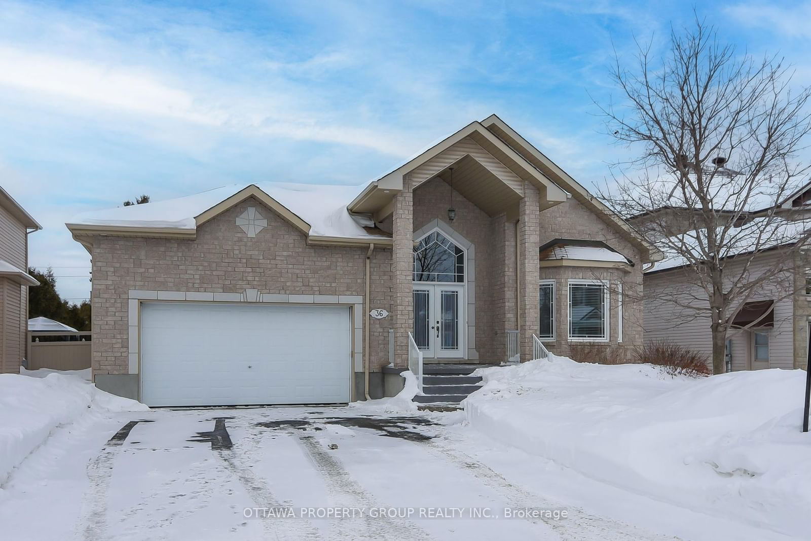 Building at 36 de la rive Drive, Russell, 602 - Embrun