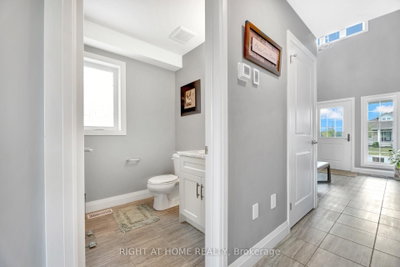 135 Stephenson Way — photo 5