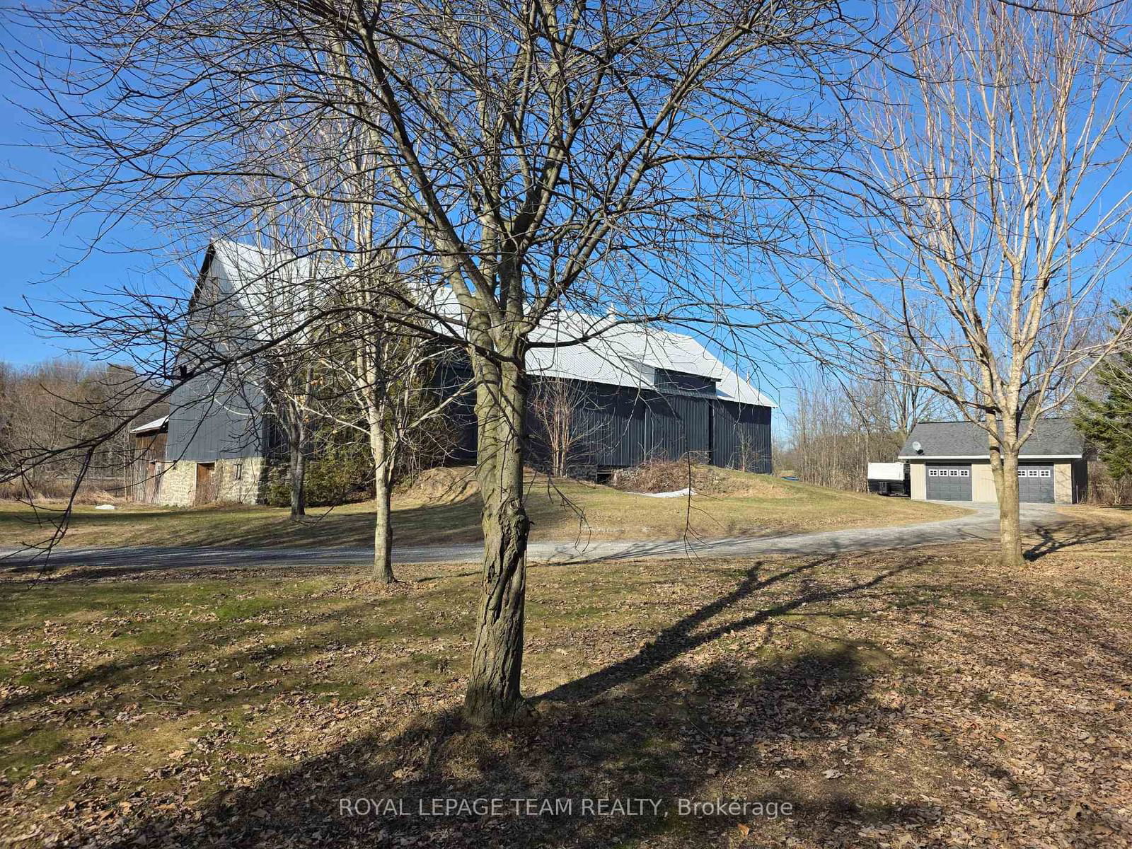 Detached House sold at 7053 Connell Road, Edwardsburgh/Cardinal, Edwardsburgh/Cardinal Twp, K0E 1X0 - MLS: X11984440