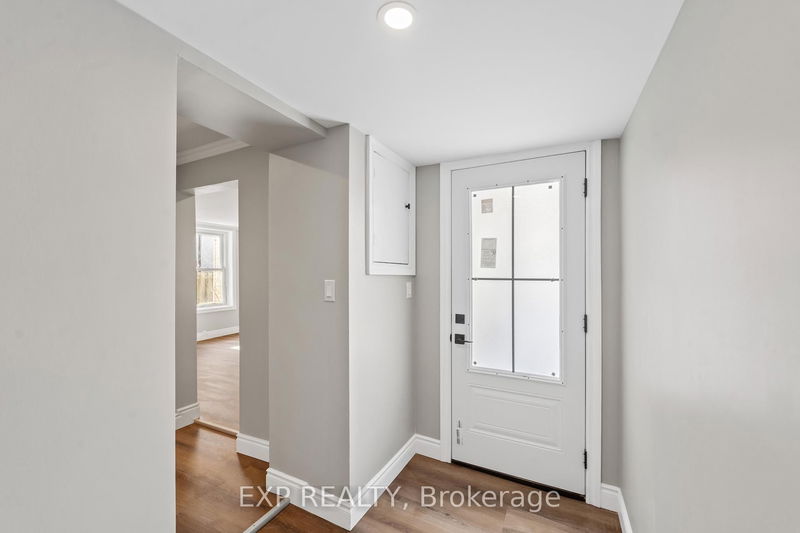 home for lease on Unit B-81 St Charles Street