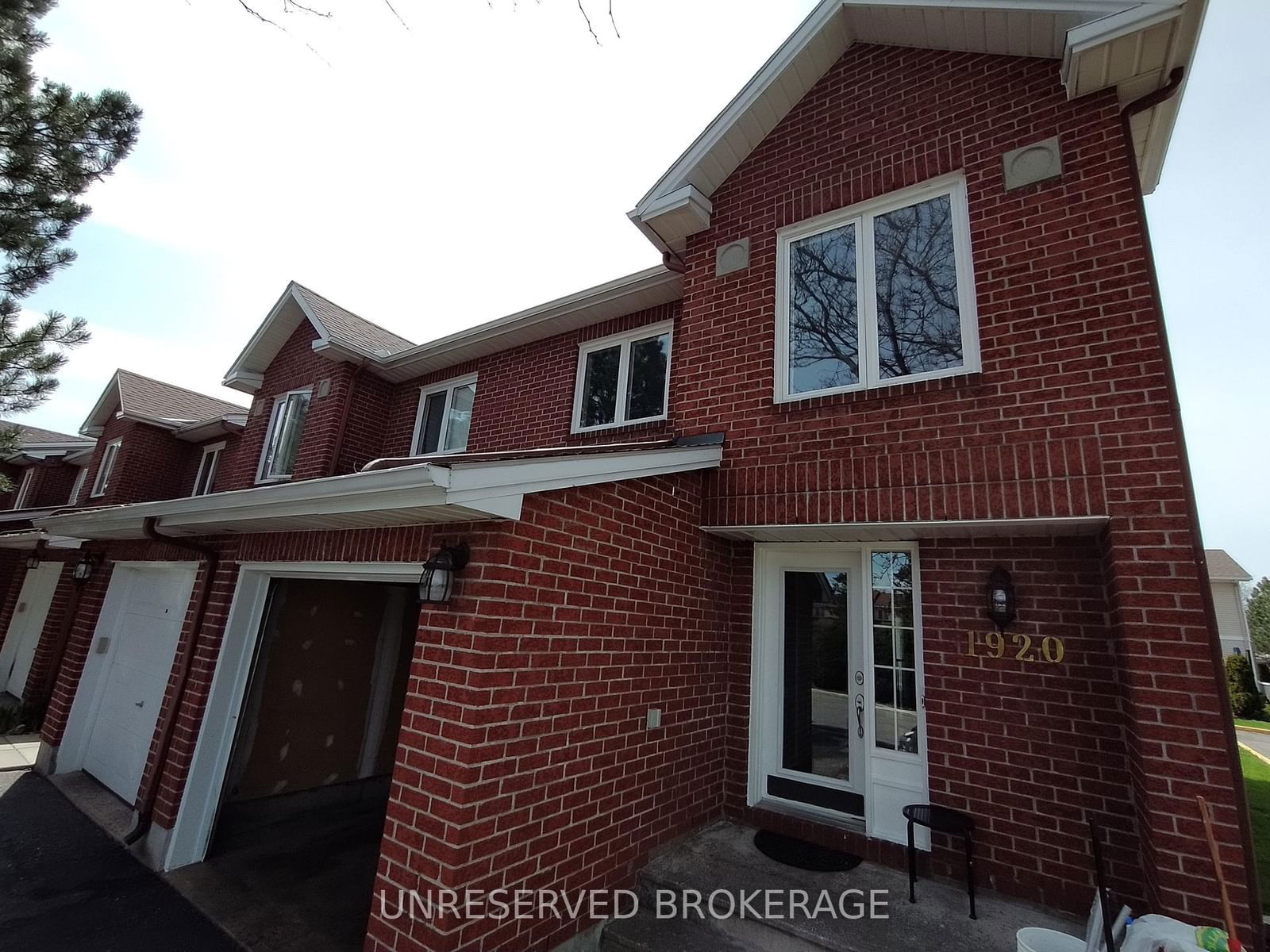 Townhouse for sale at 88-1920 Ashmont Street, Orleans - Convent Glen and Area, 2009 - Chapel Hill, K1C 7B9 - MLS: X11984657