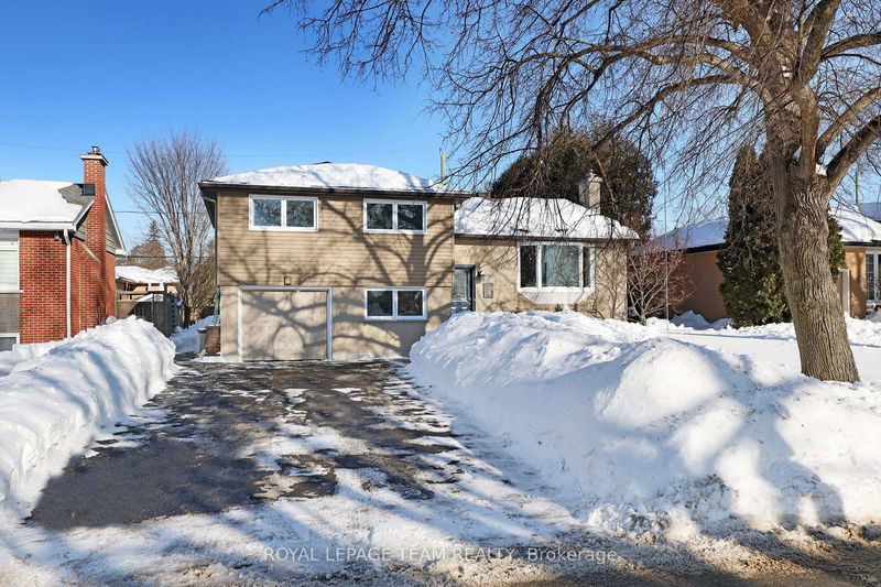 home for sale on 1231 Agincourt Road