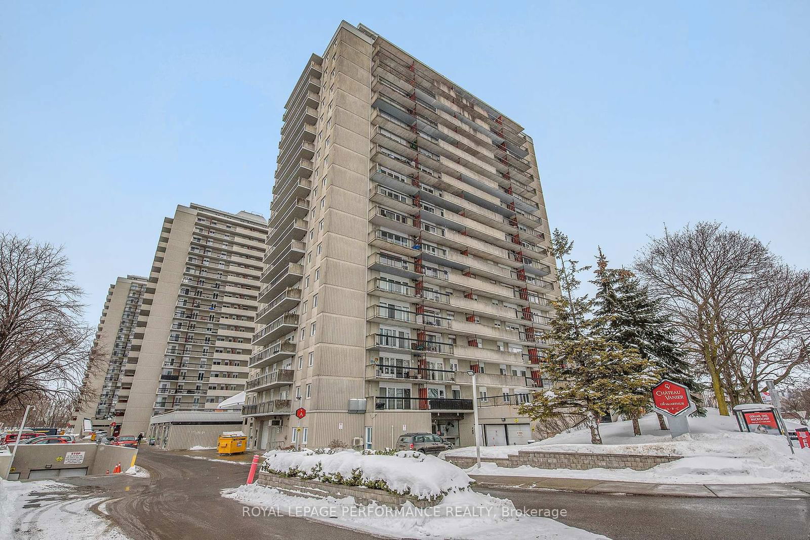 Condo for sale at 1802-158A McArthur Avenue, Vanier and Kingsview Park, 3404 - Vanier, K1L 8C9 - MLS: X11984856