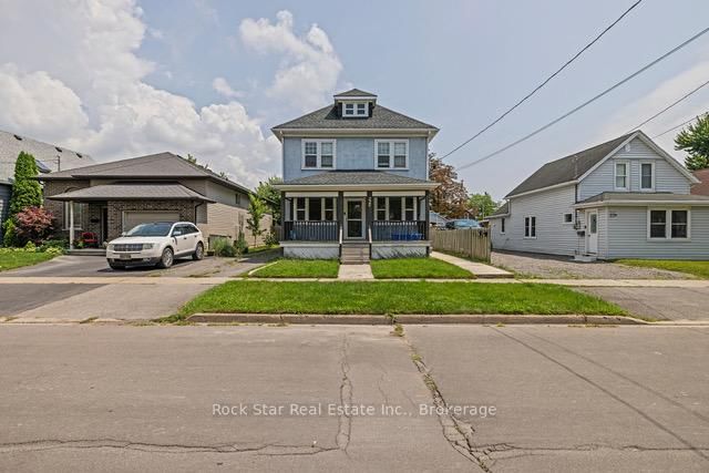 Building at 225 Chaffey Street, Welland, Lincoln/Crowland