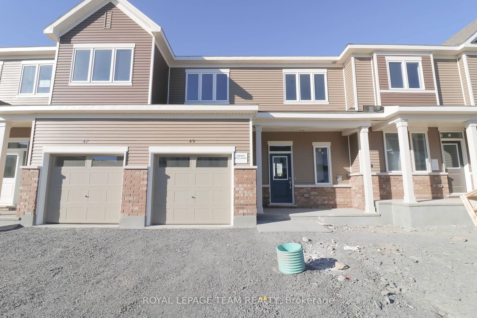 Townhouse for lease at 49 Focality Crescent, Barrhaven, 7711 - Barrhaven - Half Moon Bay, K2J 6W7 - MLS: X11985035