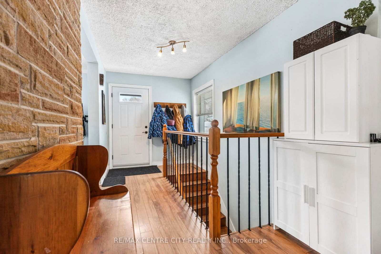 Detached House sold at 8 Woodland Road, Central Elgin, Lynhurst, N5P 1P2 - MLS: X11985217
