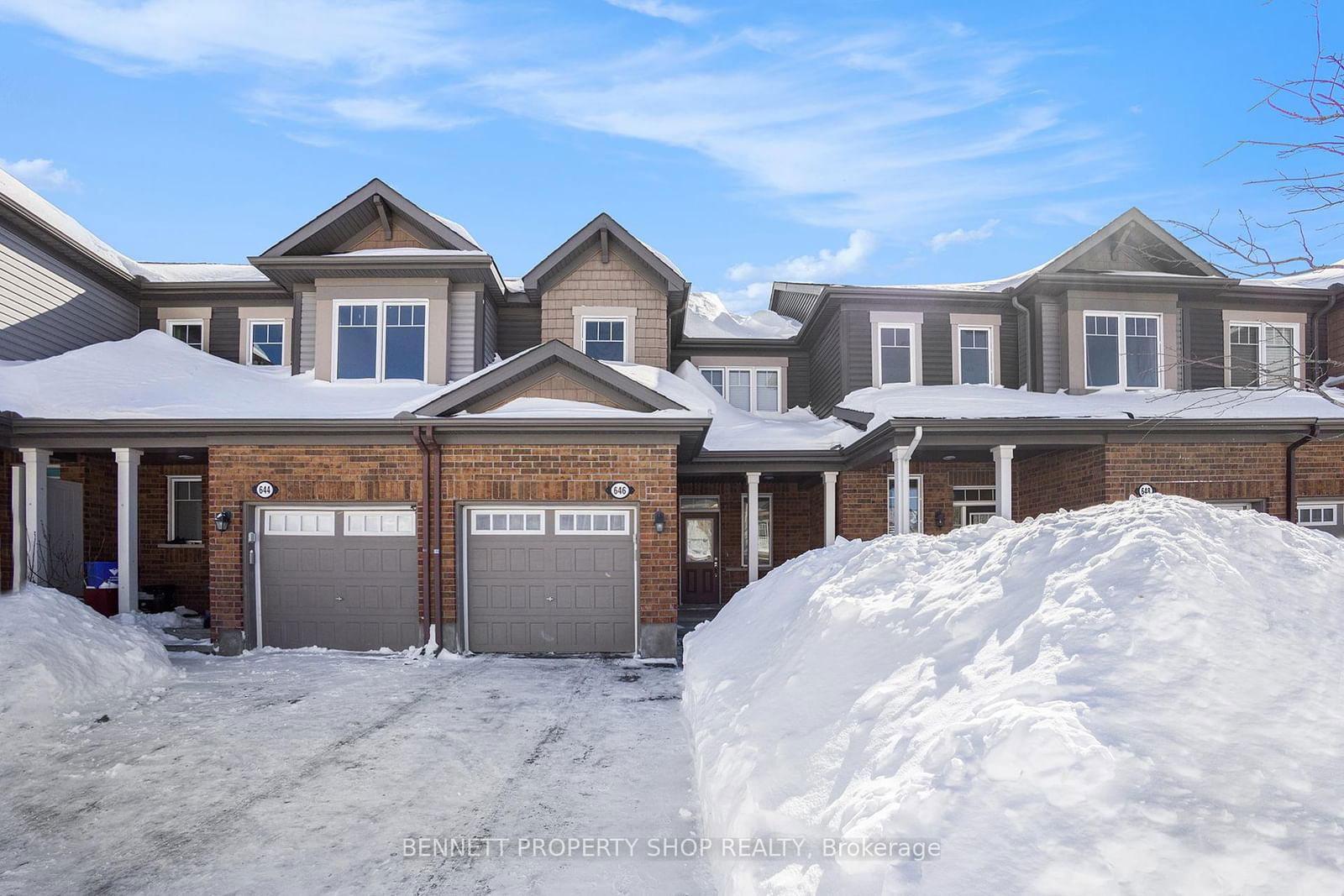 Townhouse for sale at 646 Bluegill Avenue, Barrhaven, 7711 - Barrhaven - Half Moon Bay, K2J 5Y8 - MLS: X11985445