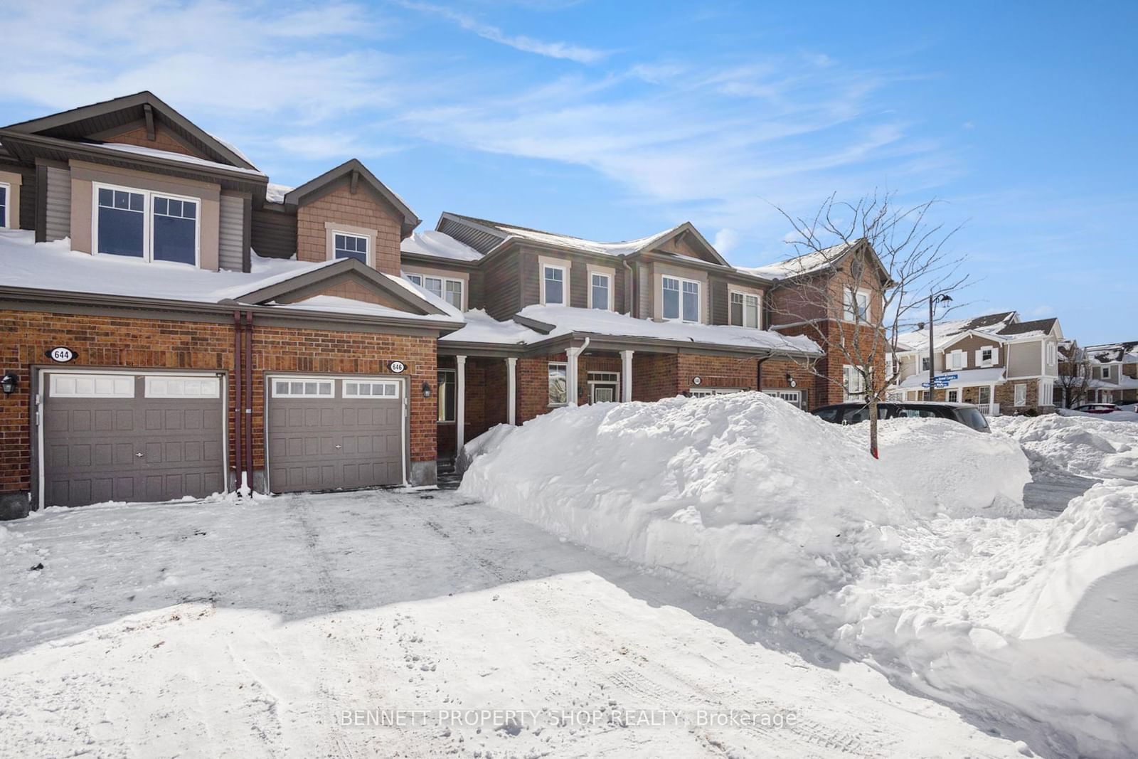 Townhouse for sale at 646 Bluegill Avenue, Ottawa, Barrhaven - Half Moon Bay, K2J 5Y8 - MLS: X11985445