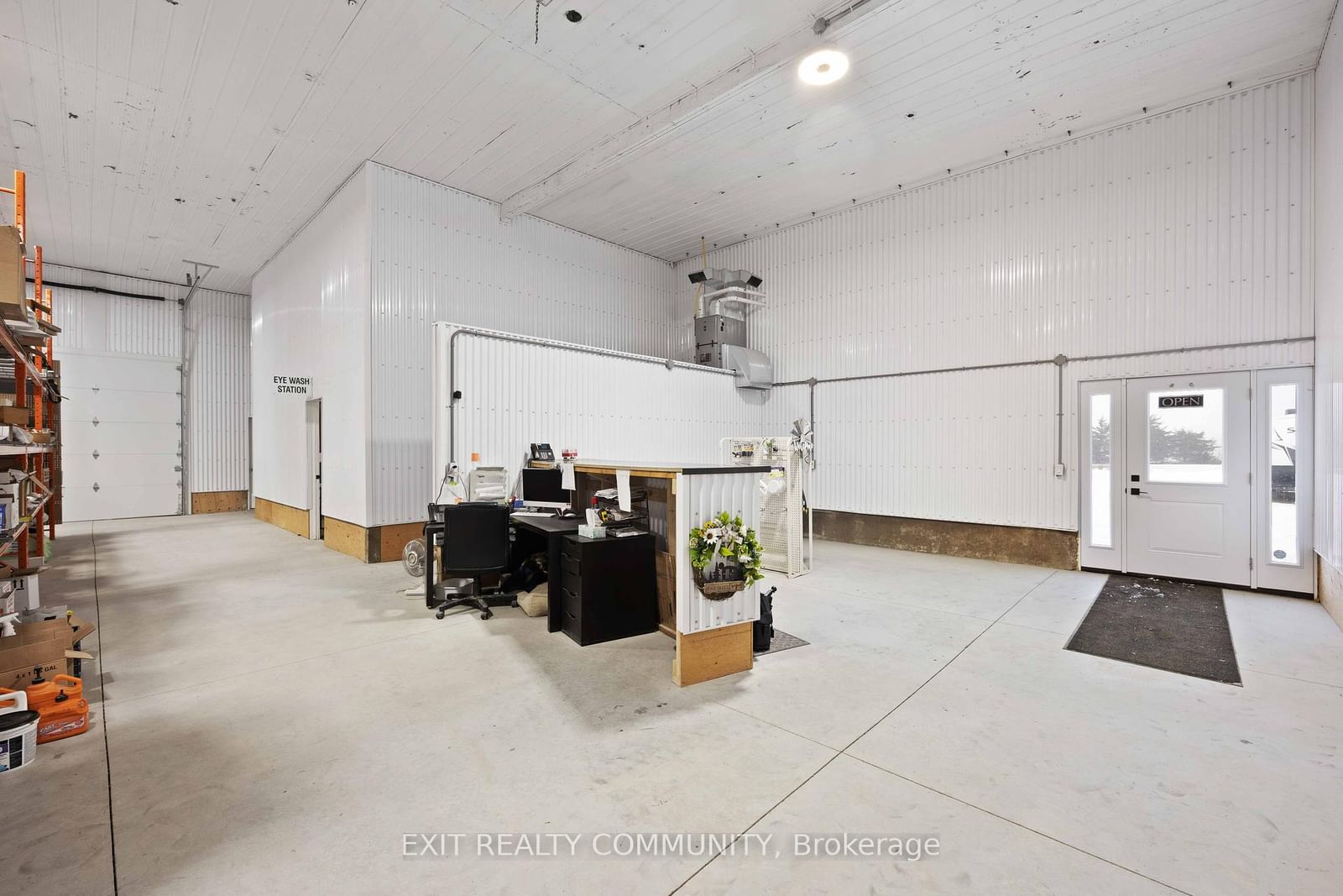Listing Image 7