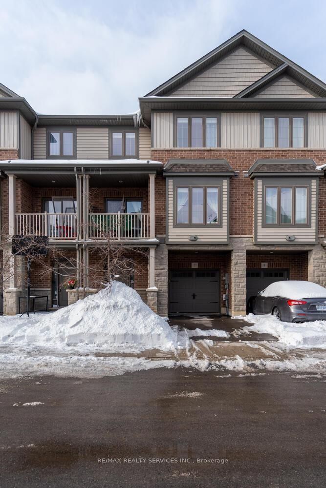 Townhouse for sale at 7 RIDGESIDE Lane, Hamilton, Waterdown, L0R 2H1 - MLS: X11985732