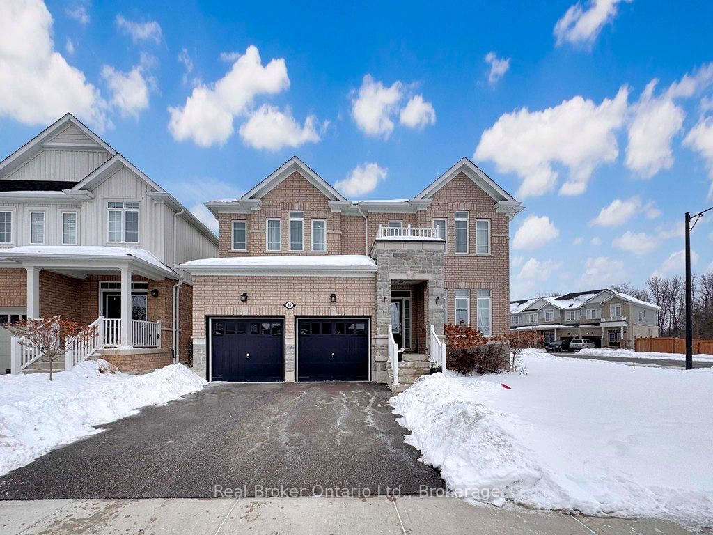 Detached House for sale at 37 Drake Avenue, Brant, Paris, N3L 0H9 - MLS: X11985786