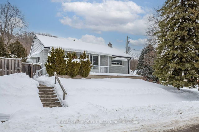 18 Marion Crescent