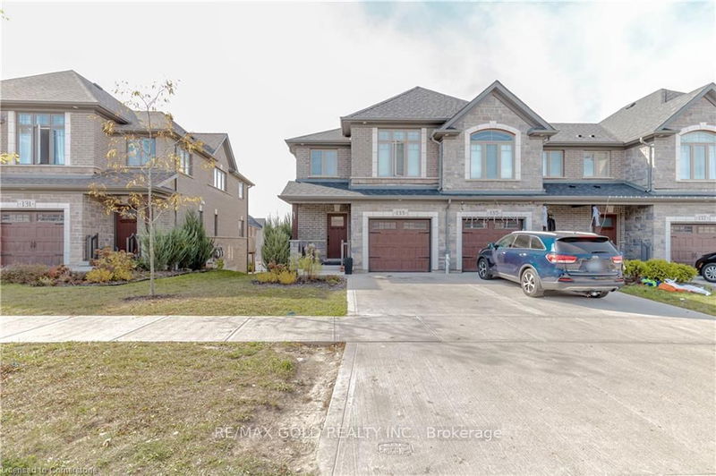 home for sale on 133 Hollybrook Trail