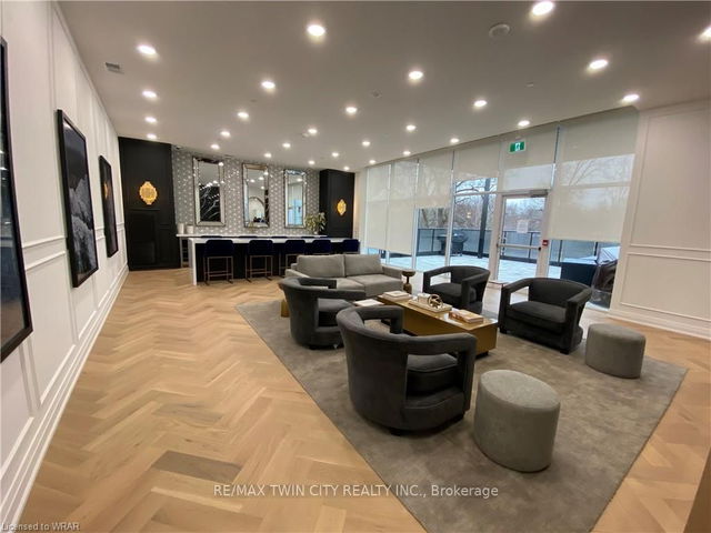 710 - 71 Wyndham Street