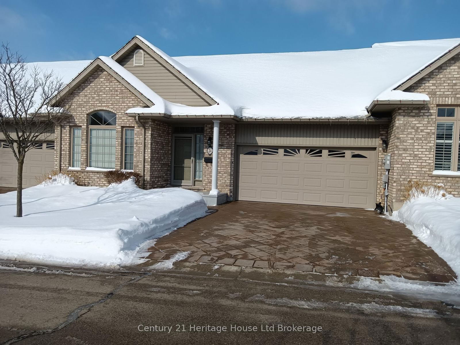 Building at 500 Lakeview Drive, Woodstock, Woodstock - North