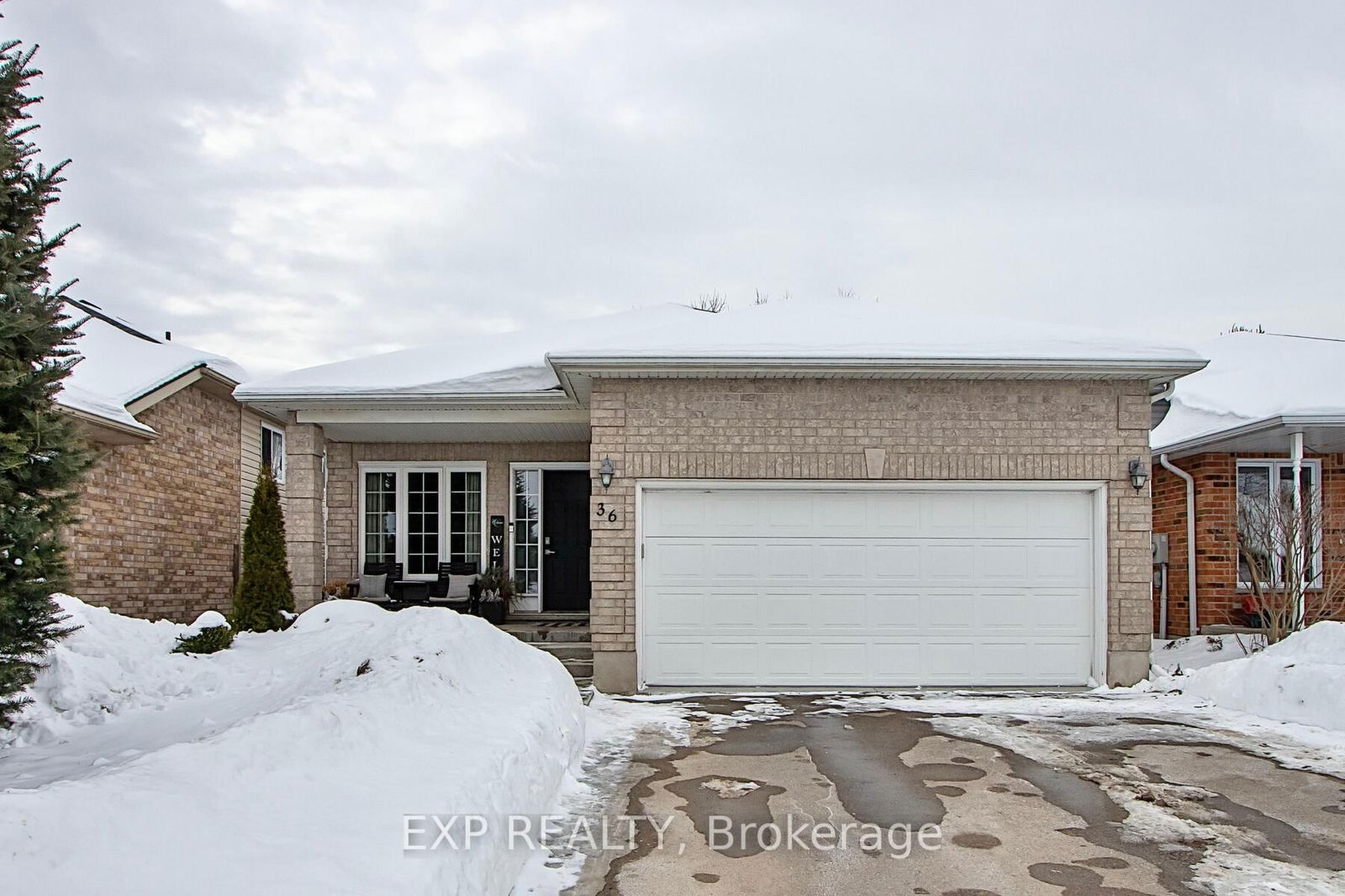 Detached House sold at 36 Willow Crescent, Strathroy-Caradoc, SE, N7G 4G3 - MLS: X11986379