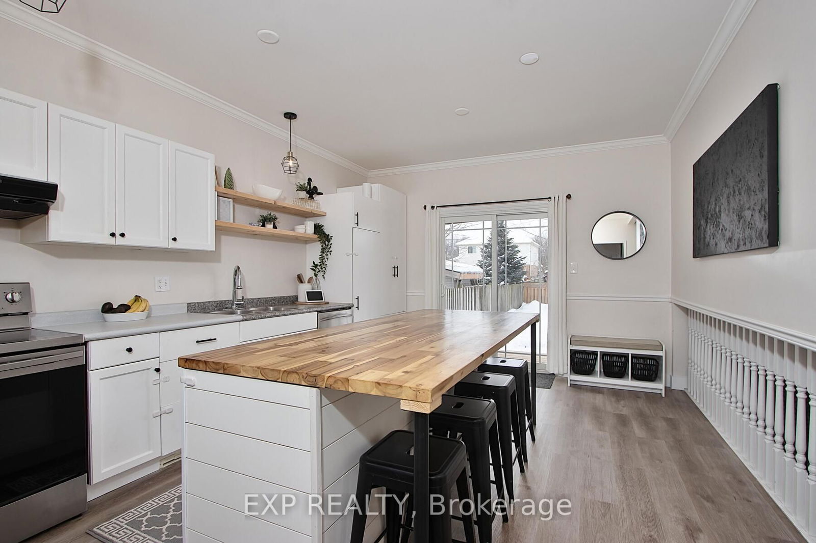 Detached House sold at 36 Willow Crescent, Strathroy-Caradoc, SE, N7G 4G3 - MLS: X11986379
