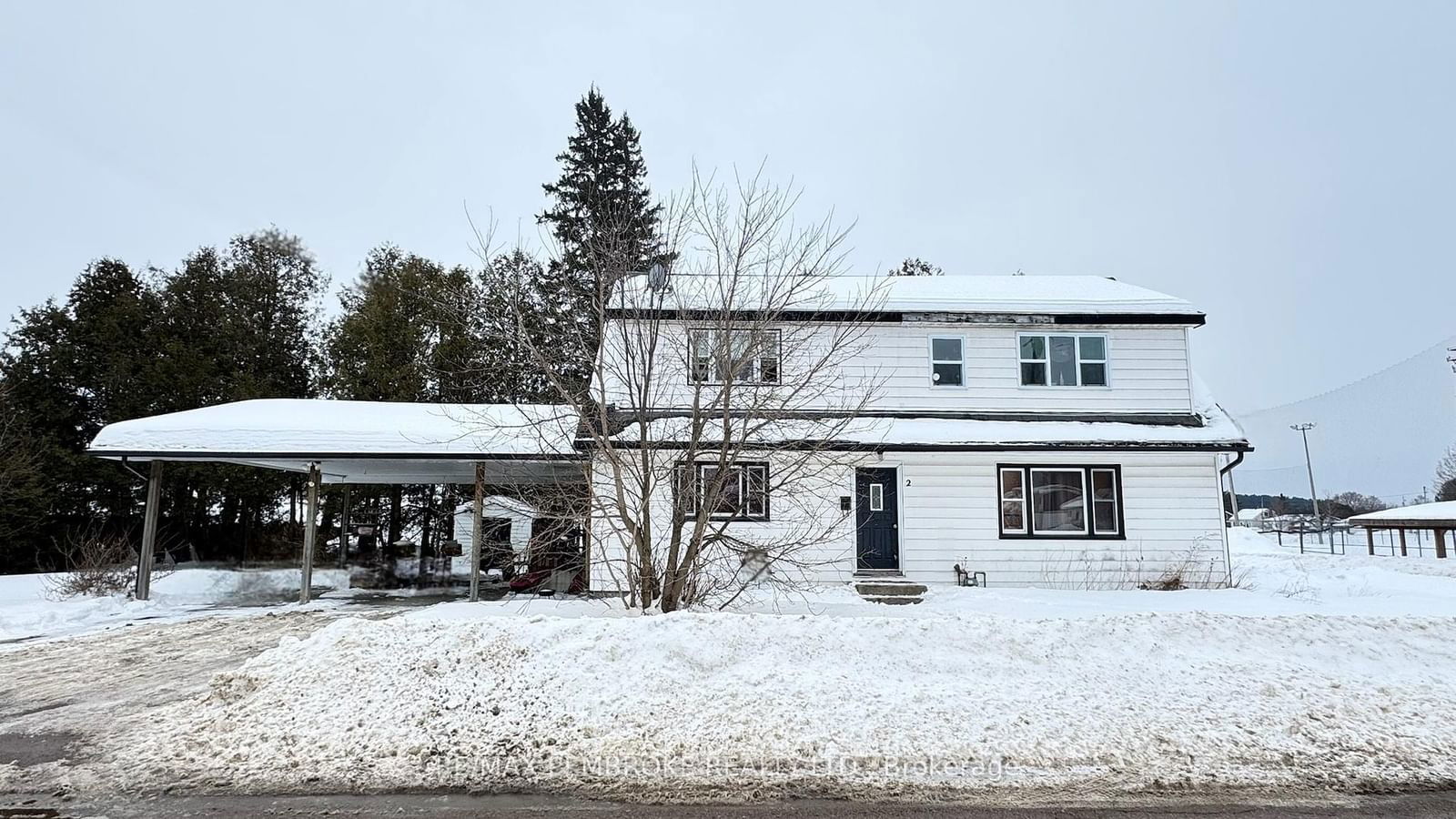 Building at 637 Third Avenue, Laurentian Valley, 531 - Laurentian Valley