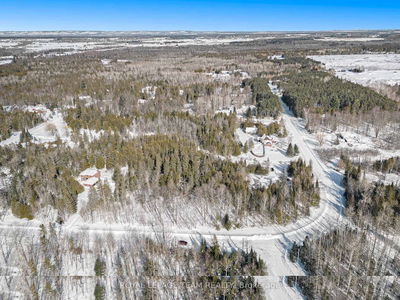 105 Pleasant Creek Dr, Carp - Huntley Ward (South West)